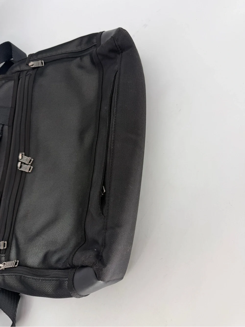 Tumi Alpha Bravo Foster Ballistic Nylon With Lea Trim Messenger Briefcase Bag